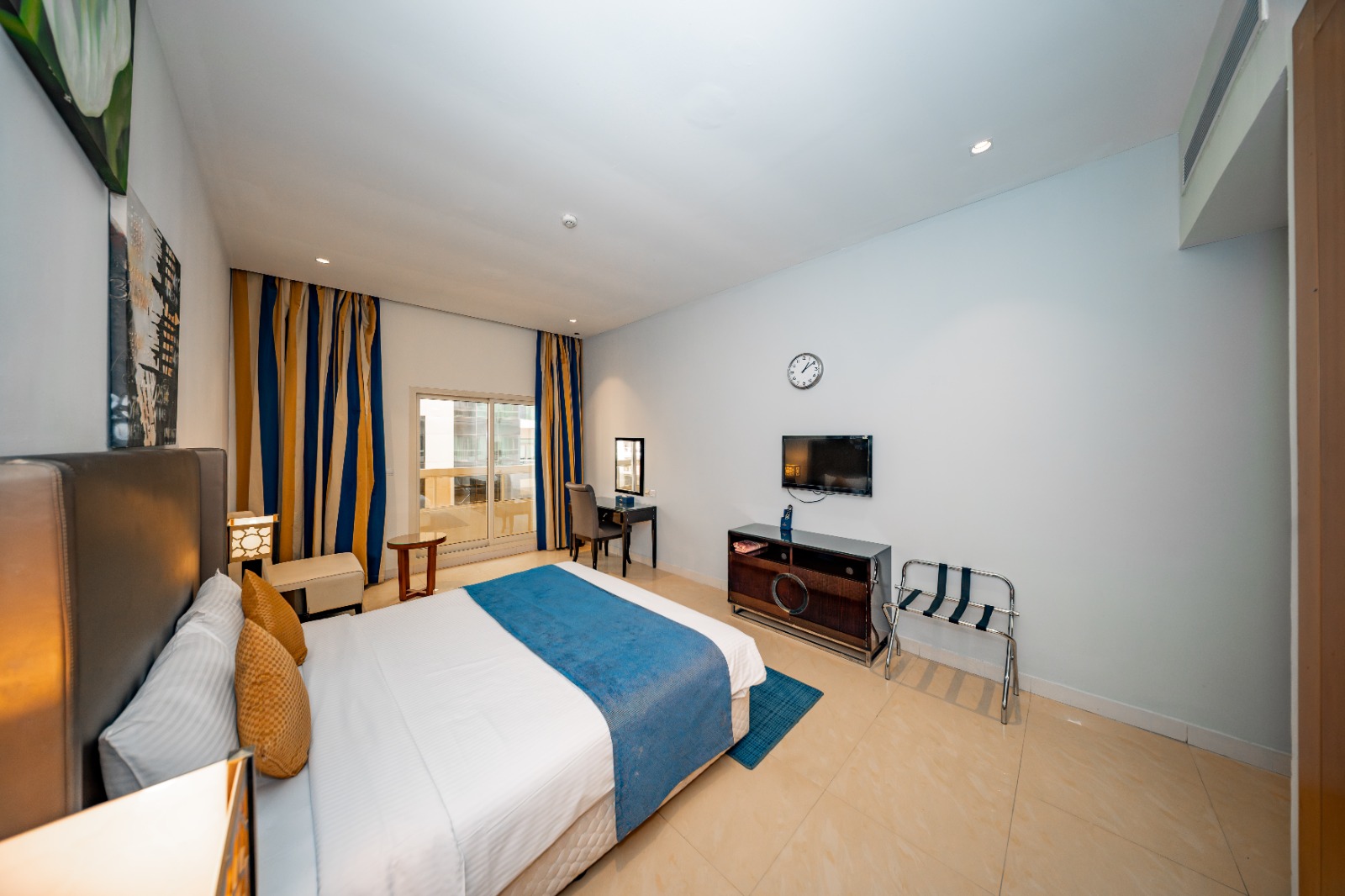 One Bedroom Apartment